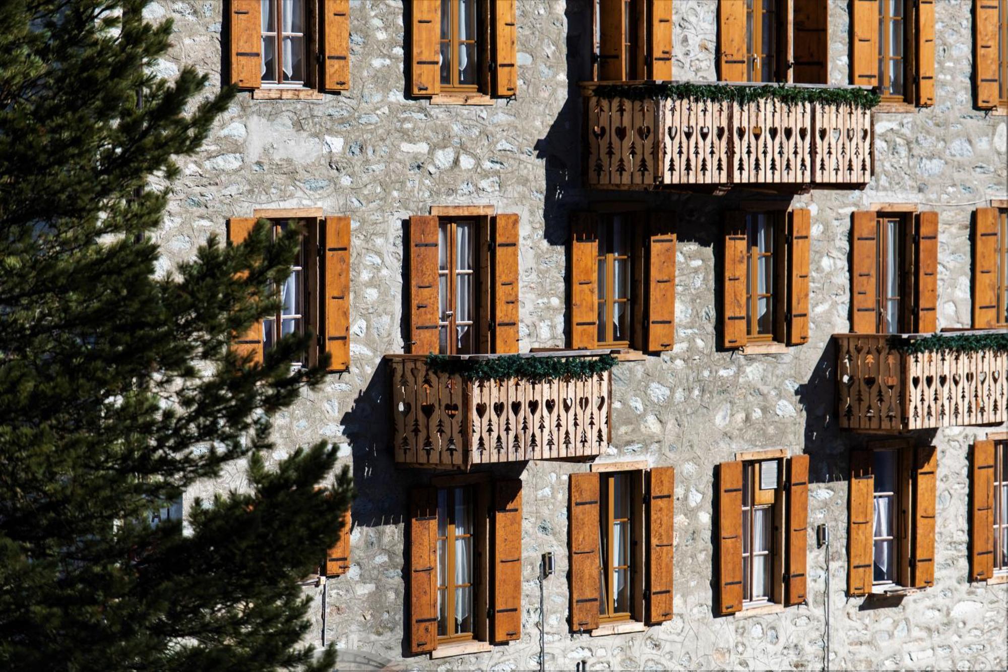 Aiguille De La Tza Hotel อาโรลลา ภายนอก รูปภาพ