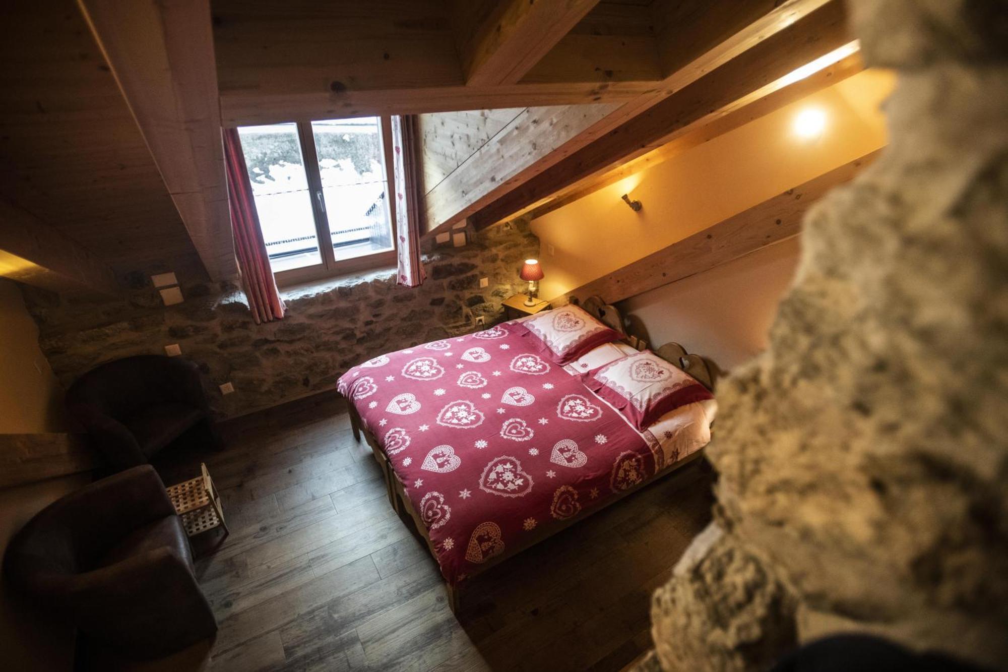 Aiguille De La Tza Hotel อาโรลลา ภายนอก รูปภาพ