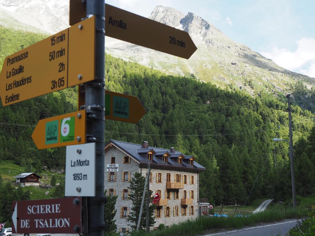 Aiguille De La Tza Hotel อาโรลลา ภายนอก รูปภาพ