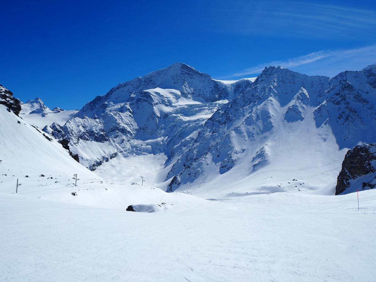 Aiguille De La Tza Hotel อาโรลลา ภายนอก รูปภาพ